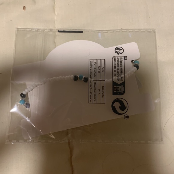 Feather braclets - Picture 2 of 2